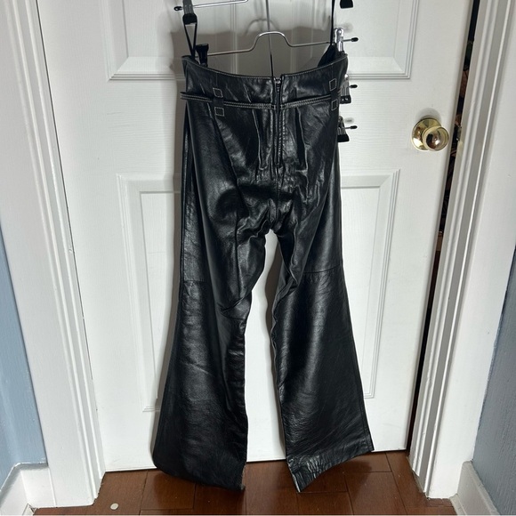 Danier Black lambskin Leather Pants. Silver ring belt. Ivory stitching vintage - Picture 5 of 12